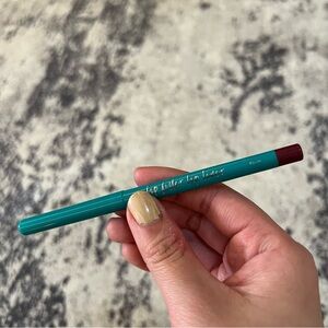 THRIVE Causemetics Long Wearing Lip Filler Liner Pencil DEVIN Black Cherry
